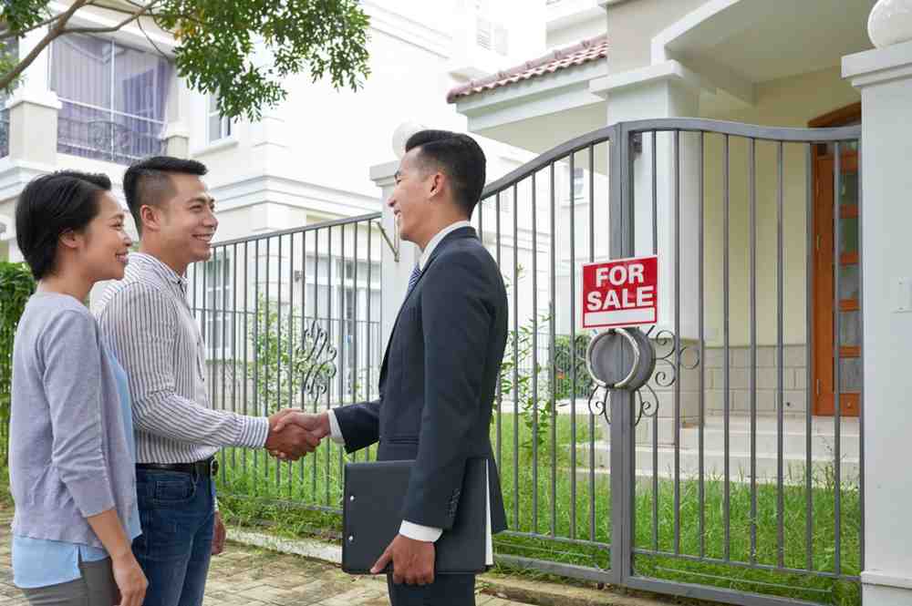 Common Mistakes to Avoid When Buying commercial land for sale near me​